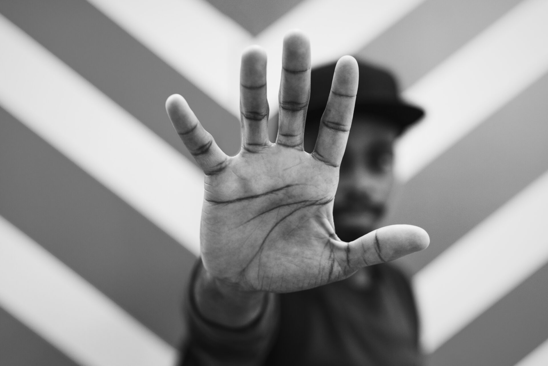 Should Violent Crime Coverage Be Banned?